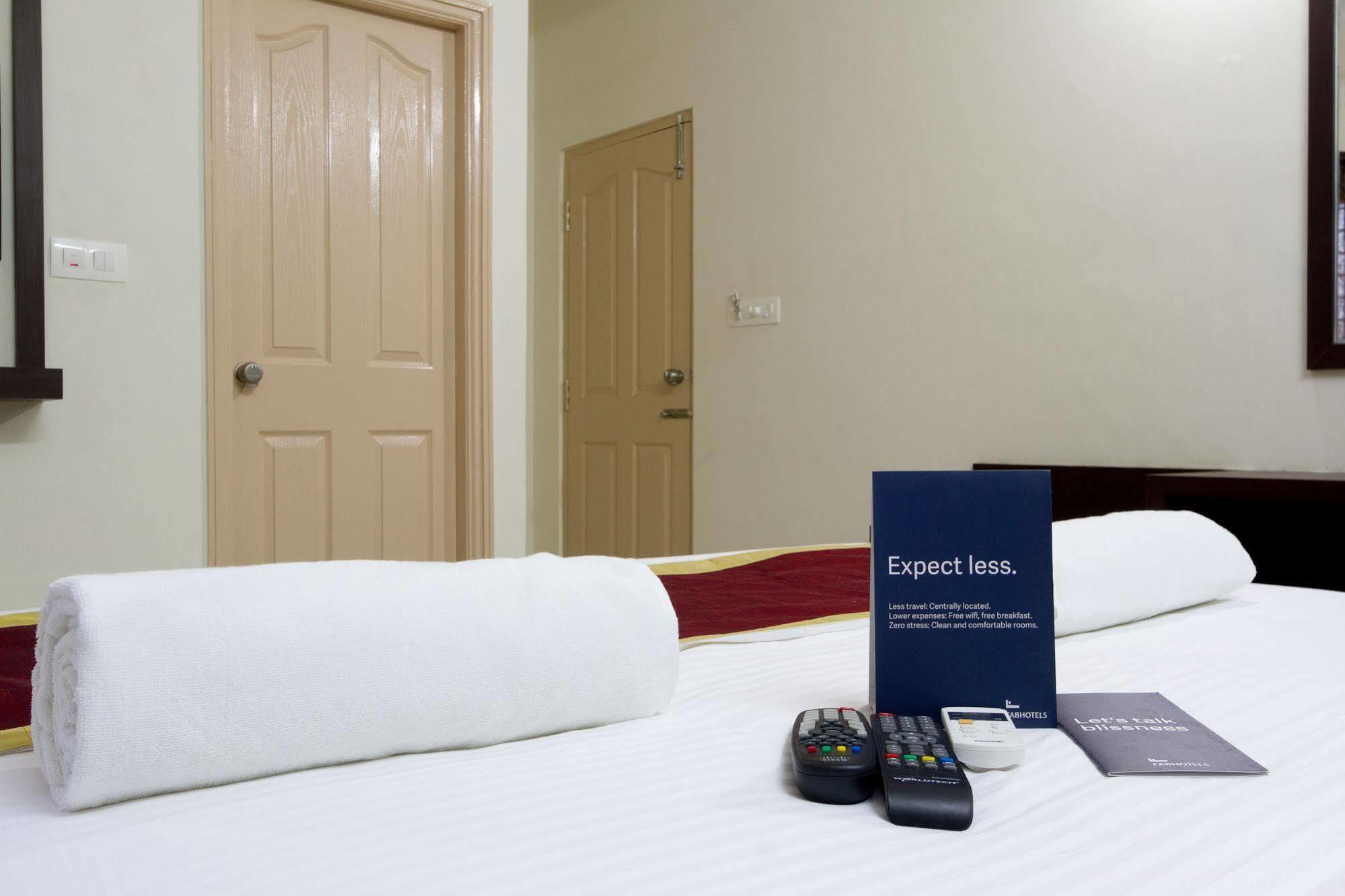 แฟ็บโฮเทล อาร์เอ็มเอส คอมฟอร์ต Hotel บังกาลอร์ ภายนอก รูปภาพ